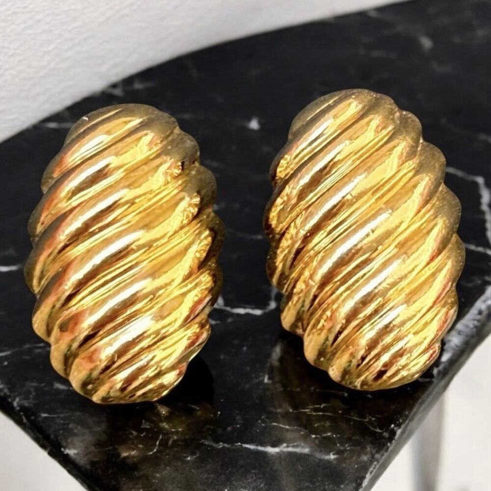 Vintage Monet Earrings Gold Tone Shrimp Shell Oval Dome Button Clip On Classic